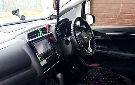 Honda Fit III, 2016 год, 1 100 000 рублей, 23 фотография