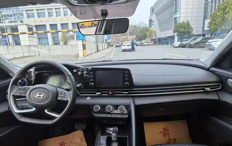 Hyundai Elantra, 2023 год, 1 490 000 рублей, 9 фотография
