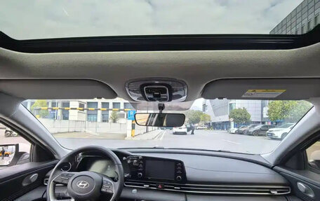 Hyundai Elantra, 2023 год, 1 490 000 рублей, 8 фотография