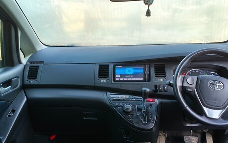 Toyota ISis I, 2014 год, 1 470 000 рублей, 9 фотография