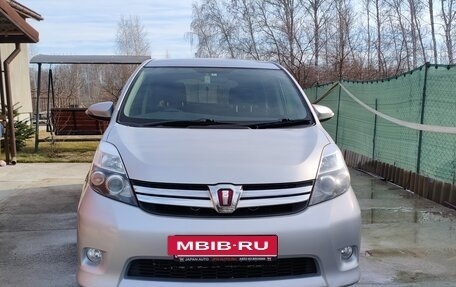 Toyota ISis I, 2014 год, 1 470 000 рублей, 2 фотография