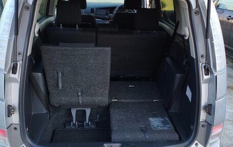 Toyota ISis I, 2014 год, 1 470 000 рублей, 24 фотография