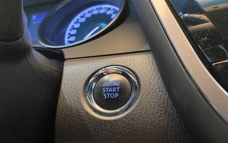 Toyota Camry, 2019 год, 2 900 000 рублей, 12 фотография