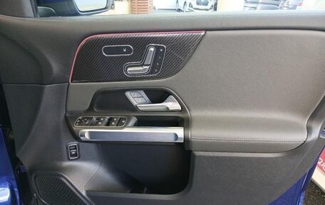 Mercedes-Benz GLB, 2023 год, 2 919 069 рублей, 14 фотография