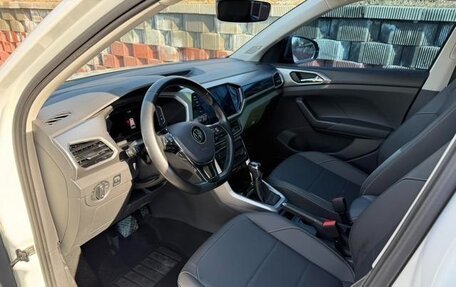 Volkswagen T-Cross I, 2022 год, 1 698 400 рублей, 7 фотография