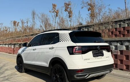 Volkswagen T-Cross I, 2022 год, 1 698 400 рублей, 6 фотография