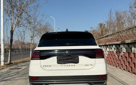 Volkswagen T-Cross I, 2022 год, 1 698 400 рублей, 5 фотография