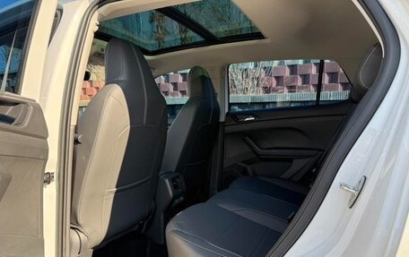 Volkswagen T-Cross I, 2022 год, 1 698 400 рублей, 8 фотография