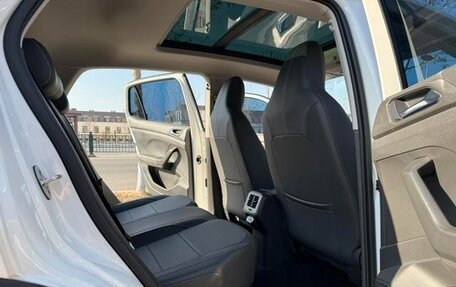 Volkswagen T-Cross I, 2022 год, 1 698 400 рублей, 10 фотография
