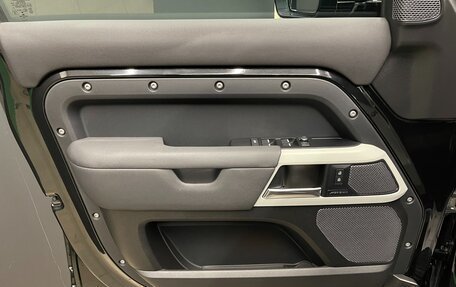 Land Rover Defender II, 2020 год, 5 300 000 рублей, 8 фотография