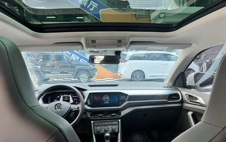 Volkswagen T-Cross I, 2022 год, 1 500 000 рублей, 11 фотография