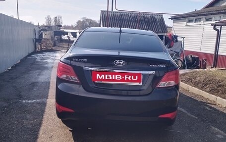 Hyundai Solaris II рестайлинг, 2015 год, 920 000 рублей, 5 фотография