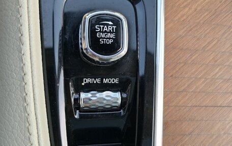 Volvo XC90 II рестайлинг, 2021 год, 4 900 000 рублей, 24 фотография