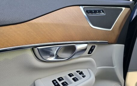 Volvo XC90 II рестайлинг, 2021 год, 4 900 000 рублей, 25 фотография