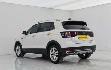 Volkswagen T-Cross I, 2022 год, 1 292 000 рублей, 6 фотография