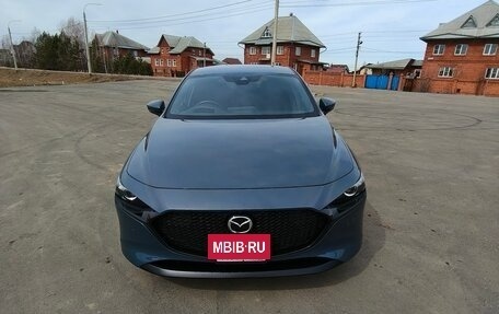 Mazda 3, 2019 год, 1 630 000 рублей, 2 фотография