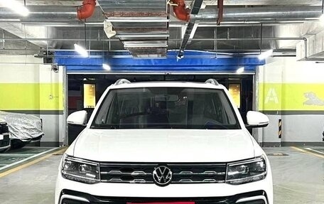 Volkswagen T-Cross I, 2022 год, 1 431 136 рублей, 2 фотография