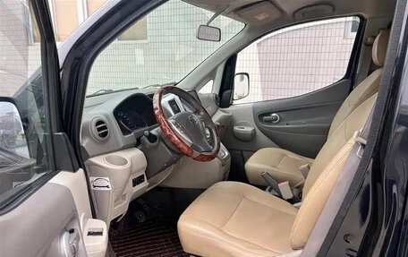 Nissan NV200, 2016 год, 1 400 000 рублей, 10 фотография
