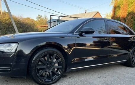 Audi A8, 2011 год, 1 980 000 рублей, 4 фотография