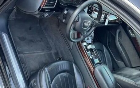 Audi A8, 2011 год, 1 980 000 рублей, 9 фотография