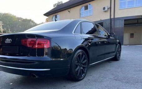 Audi A8, 2011 год, 1 980 000 рублей, 5 фотография