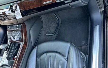 Audi A8, 2011 год, 1 980 000 рублей, 11 фотография