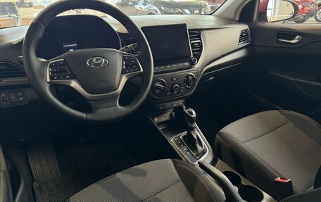 Hyundai Solaris II рестайлинг, 2021 год, 1 600 000 рублей, 21 фотография