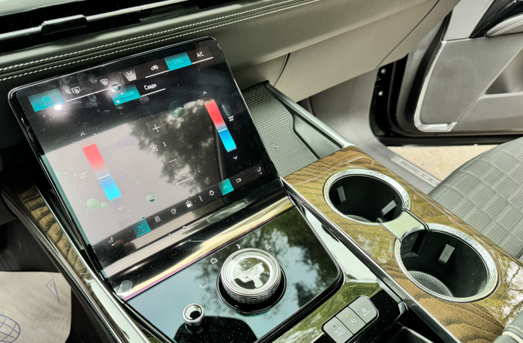 Cadillac Escalade V, 2025 год, 20 000 000 рублей, 5 фотография