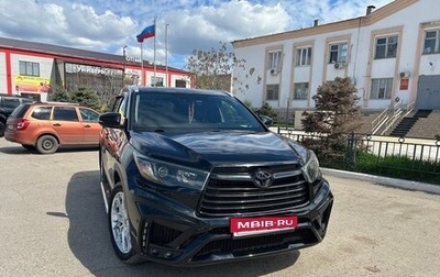 Toyota Highlander III, 2015 год, 2 600 000 рублей, 1 фотография