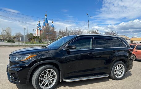 Toyota Highlander III, 2015 год, 2 600 000 рублей, 7 фотография