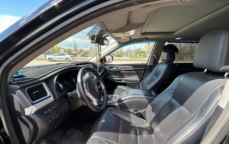 Toyota Highlander III, 2015 год, 2 600 000 рублей, 10 фотография