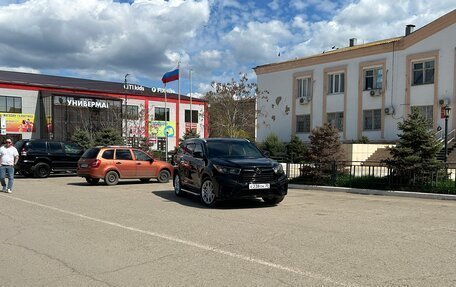 Toyota Highlander III, 2015 год, 2 600 000 рублей, 13 фотография