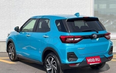 Toyota Raize I, 2022 год, 1 199 116 рублей, 4 фотография