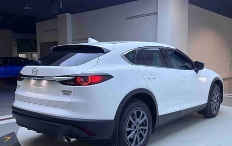 Mazda CX-4, 2021 год, 2 220 000 рублей, 6 фотография