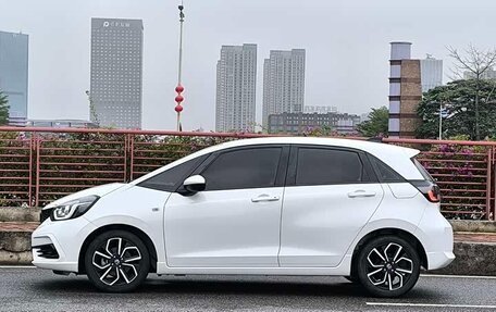 Honda Fit, 2021 год, 1 150 000 рублей, 6 фотография
