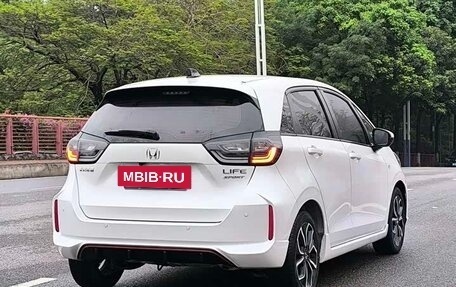 Honda Fit, 2021 год, 1 150 000 рублей, 2 фотография