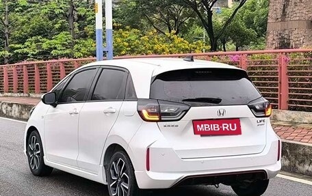 Honda Fit, 2021 год, 1 150 000 рублей, 4 фотография