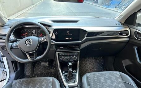 Volkswagen T-Cross I, 2021 год, 1 560 000 рублей, 10 фотография