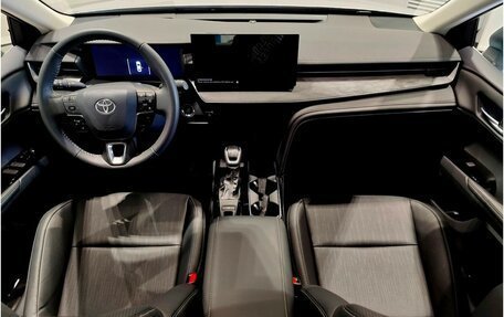 Toyota Camry, 2025 год, 4 999 000 рублей, 12 фотография