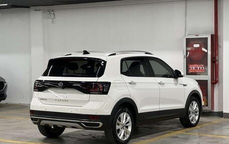 Volkswagen T-Cross I, 2021 год, 1 500 000 рублей, 6 фотография