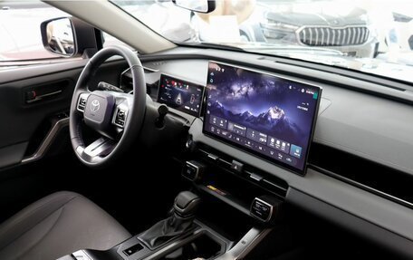 Toyota RAV4, 2026 год, 5 200 000 рублей, 13 фотография