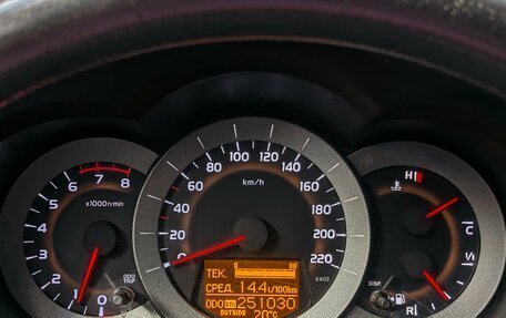 Toyota RAV4, 2007 год, 1 299 000 рублей, 13 фотография