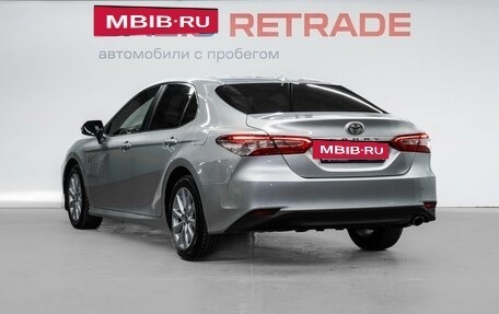 Toyota Camry, 2018 год, 2 599 000 рублей, 8 фотография