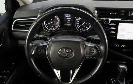 Toyota Camry, 2018 год, 2 599 000 рублей, 21 фотография