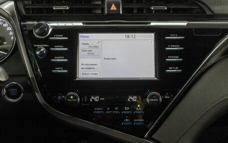 Toyota Camry, 2018 год, 2 599 000 рублей, 24 фотография