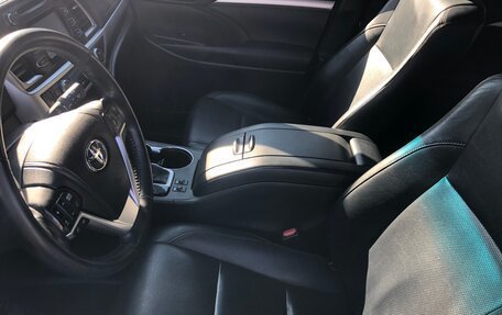 Toyota Highlander III, 2014 год, 2 935 000 рублей, 5 фотография