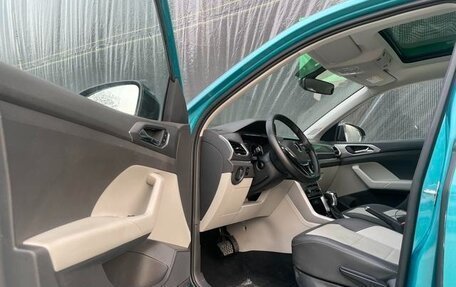 Volkswagen T-Cross I, 2022 год, 1 842 000 рублей, 7 фотография