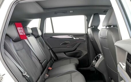 Volkswagen Tiguan, 2025 год, 5 500 000 рублей, 12 фотография