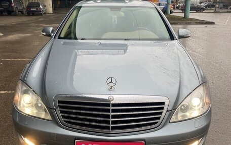 Mercedes-Benz S-Класс, 2008 год, 850 000 рублей, 1 фотография