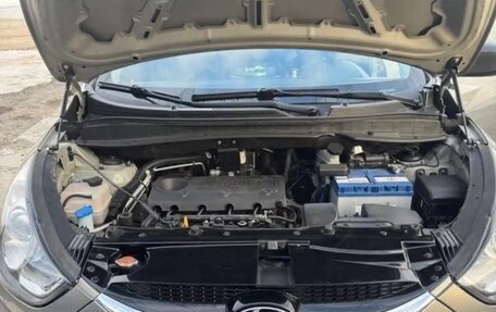 Hyundai ix35 I рестайлинг, 2010 год, 1 100 000 рублей, 2 фотография